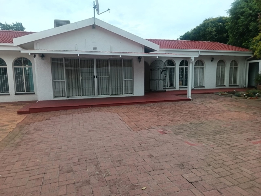 5 Bedroom Property for Sale in Royldene Northern Cape